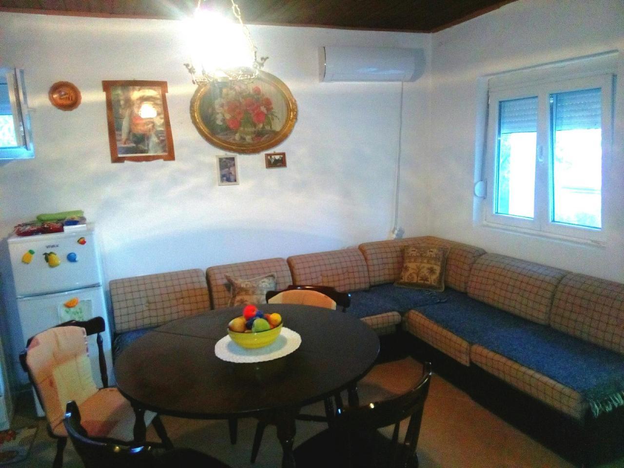 Country House "Lipa" Komarno Virpazar Eksteriør bilde