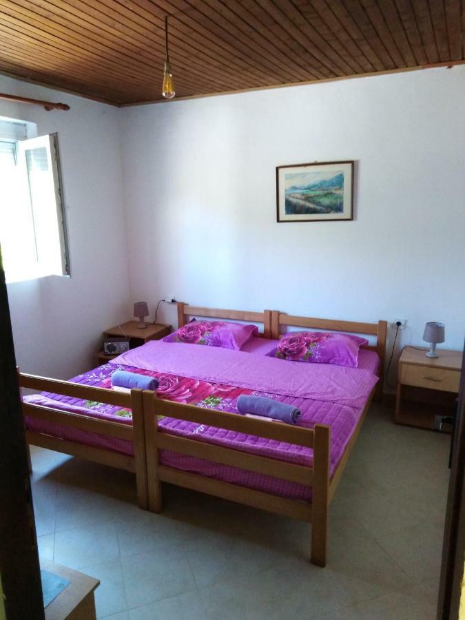 Country House "Lipa" Komarno Virpazar Eksteriør bilde