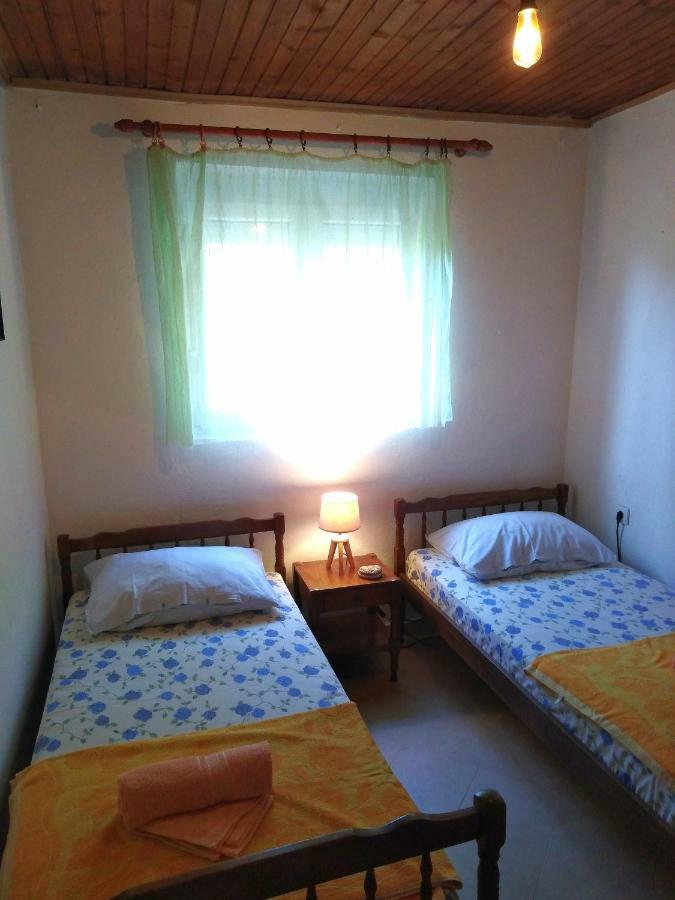 Country House "Lipa" Komarno Virpazar Eksteriør bilde